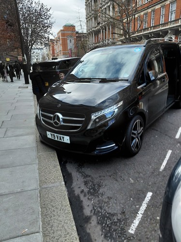 Mercedes class 200d - mercedes,